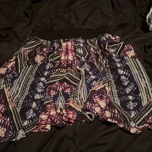 Dynamite XS Patterned Hi-Lo Skirt